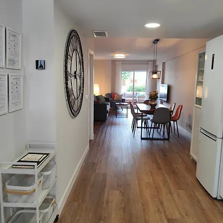 Appartement La Casita: Bajo Reformado Con Salida A Jardin
