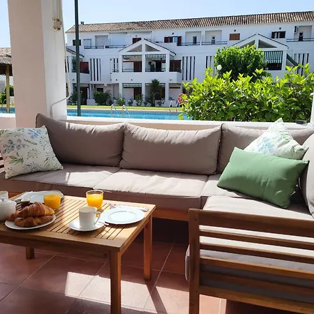 La Casita: Bajo Reformado Con Salida A Jardin Appartement Dénia