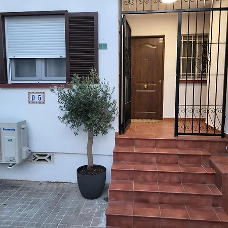 Appartement La Casita: Bajo Reformado Con Salida A Jardin Dénia